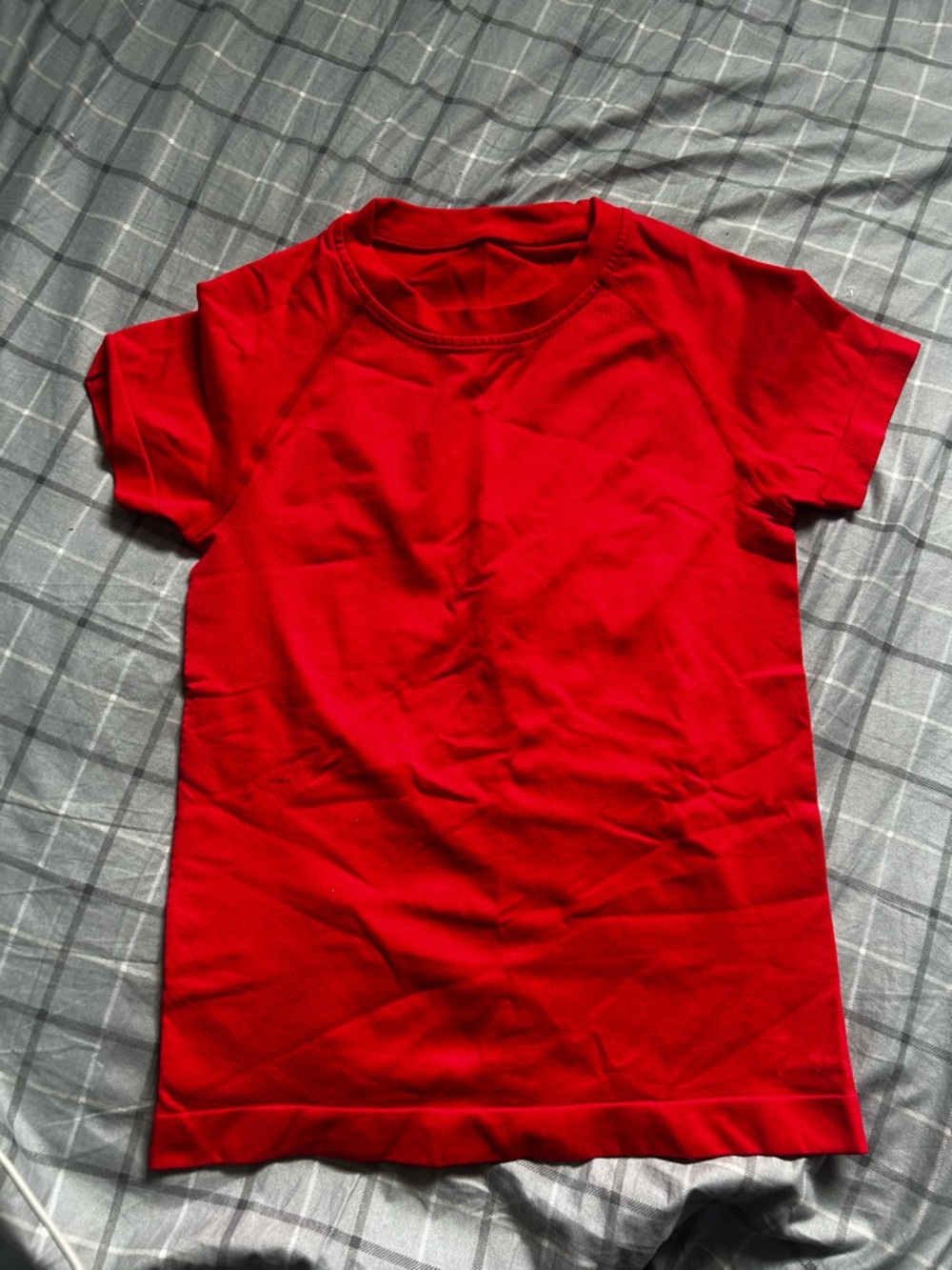 SHEIN Red Short Sleeve Tee